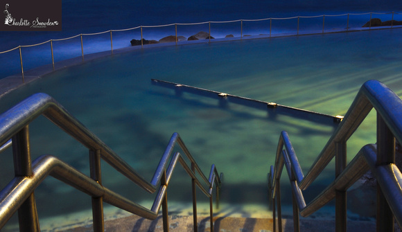 Bronte_pool_blue